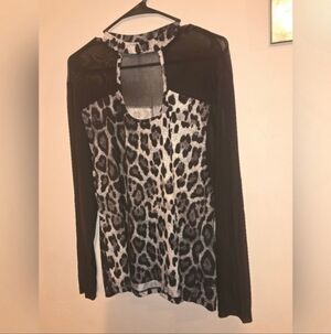 🍁🍂Shein 2xl leopard sheer sleeve blouse